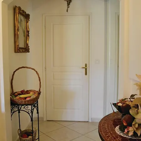 Immeuble La Rode Apartamento